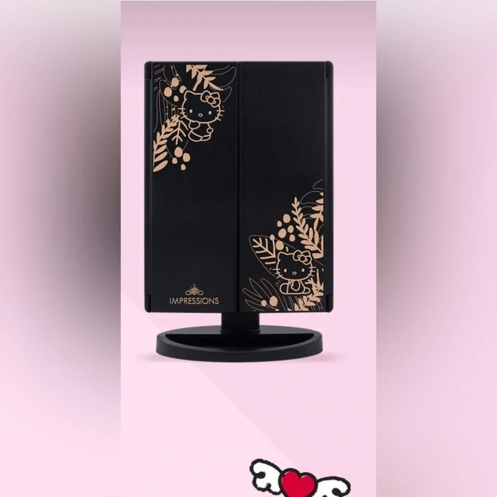NEW Hello Kitty LIMITED EDITION Supercute LED Trifold Makeup Mirror